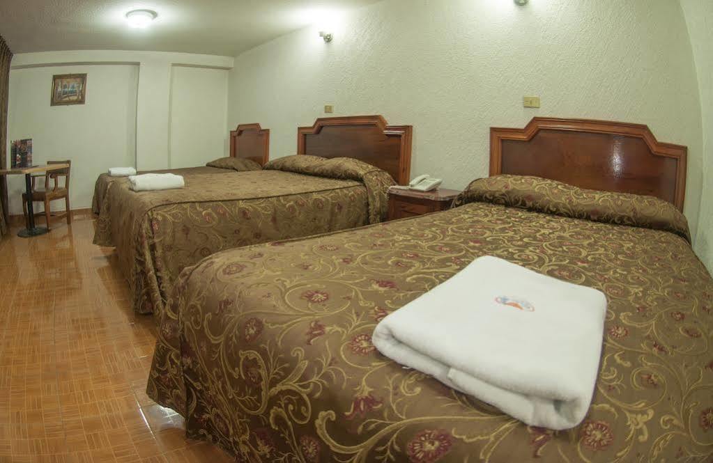 Hotel Atenas ハラパ エクステリア 写真